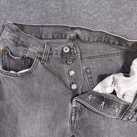 Levi's 501 Jeans Women Size 27 Gray Straight Leg Button Fly Raw Hem Denim Mom - Picture 3 of 11